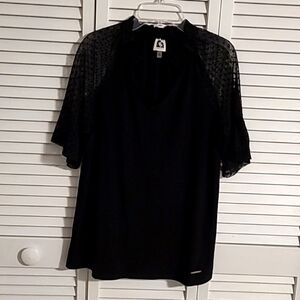 ANNE KLEIN Women's S   Blouse with sheer Polka Dot Sleeves
